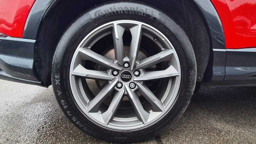 Audi Q3 35 Tfsi Black Edition S Tronic 2022 NU22PVW Red #6