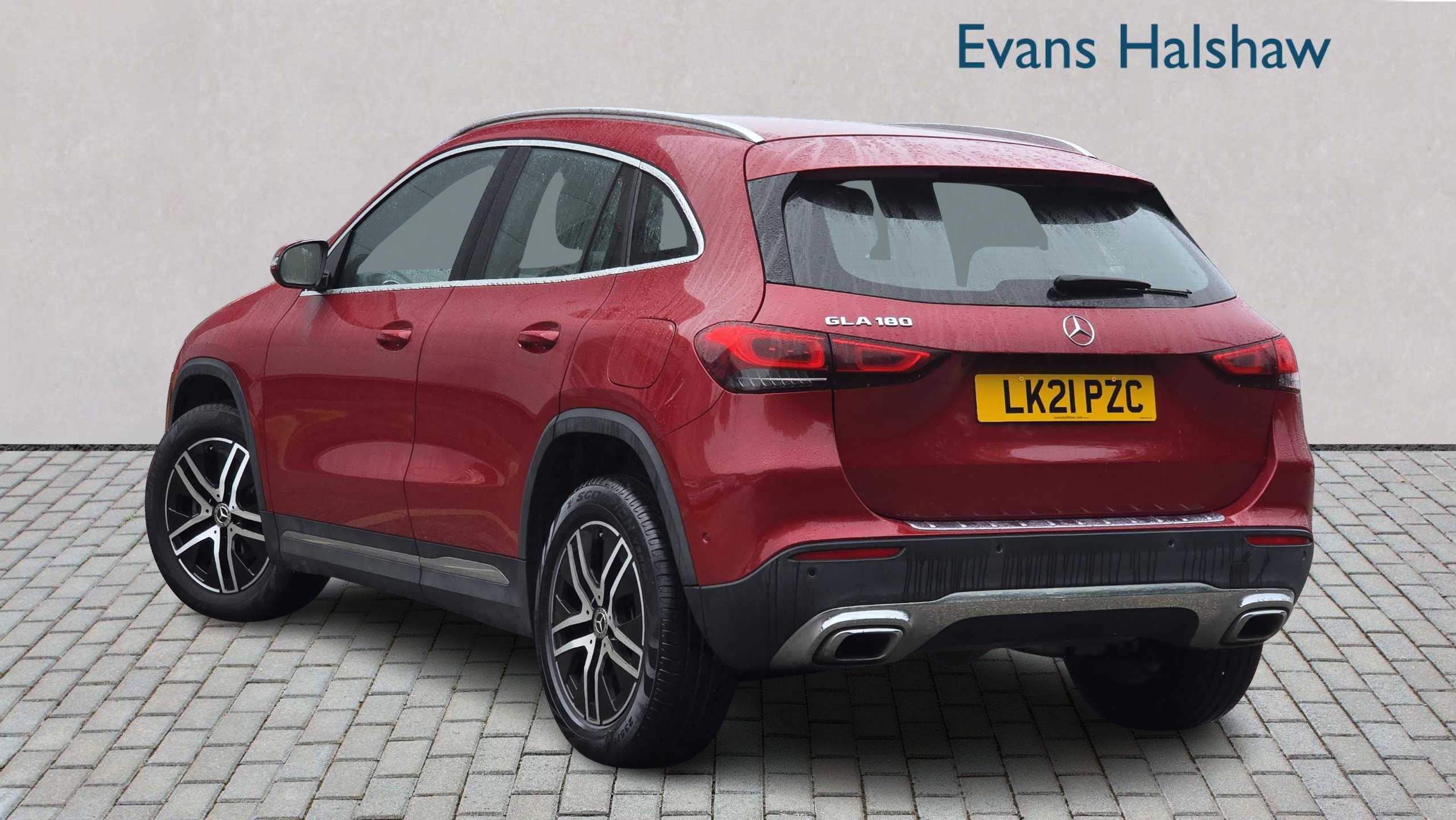 Mercedes-Benz GLA Class 180 Sport Executive 2021 LK21PZC Red #2