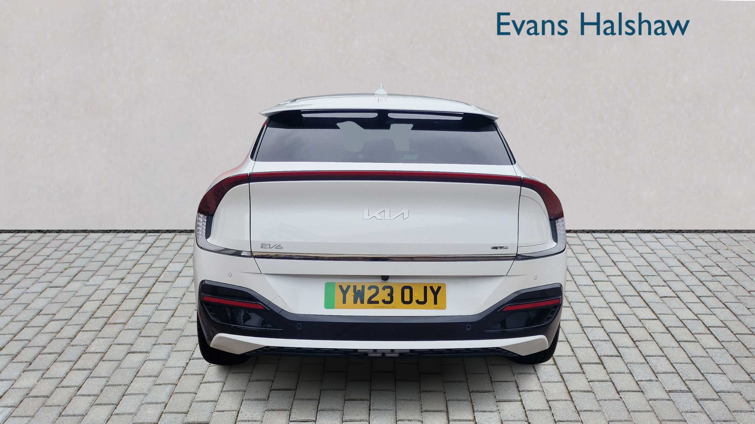 Kia EV6 236Kw Gt Line S 77.4Kwh Awd 2023 YW23OJY White #4