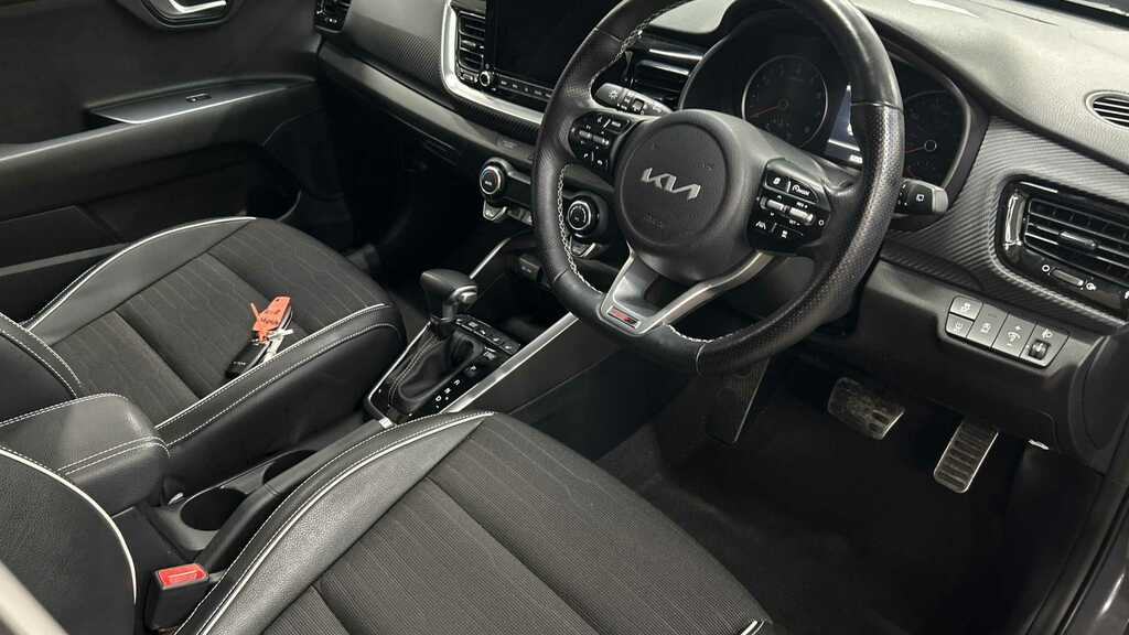 Kia Stonic 1.0T Gdi 48V Gt-line S Dct 2022 LT72PFA Grey #2