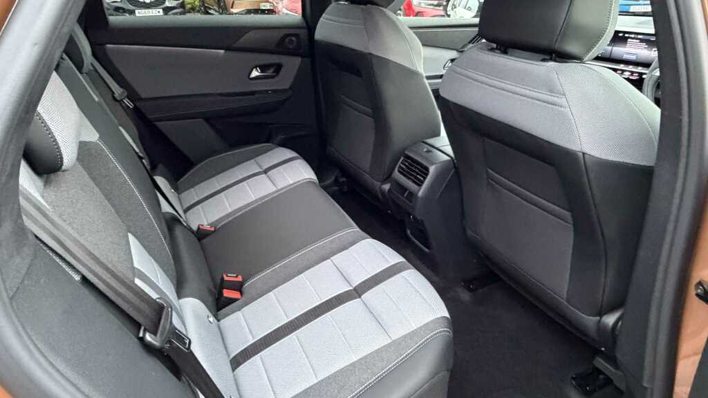 Vauxhall Grandland 157Kw Ultimate 73Kwh Panoramic Roof 202 NJ75OGV #3