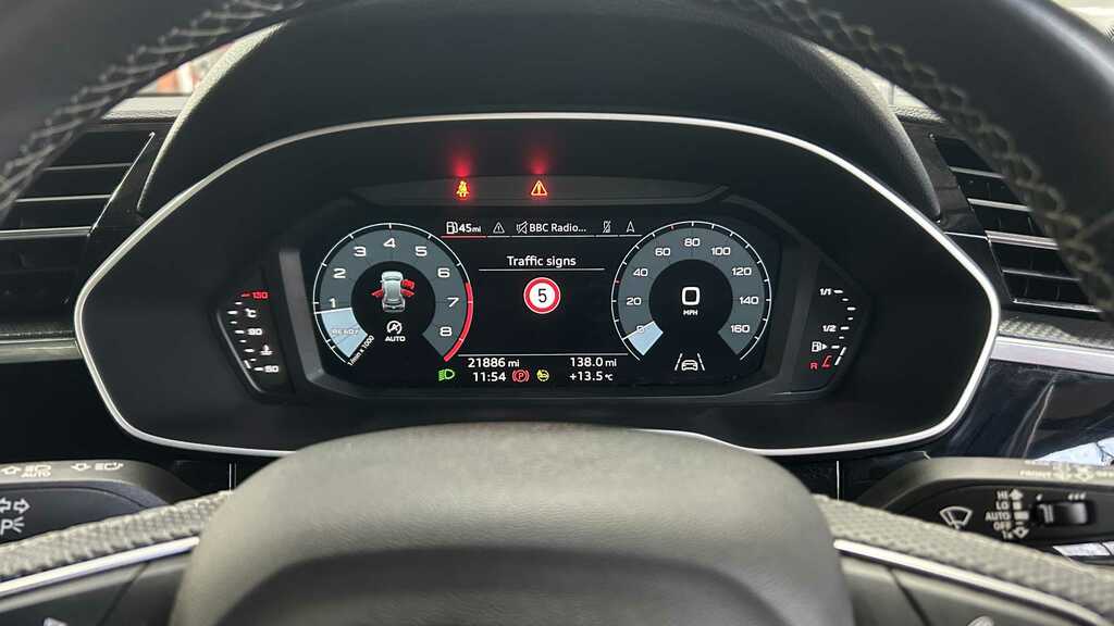 Audi Q3 35 Tfsi Black Edition 2022 RO10DUG Orange #3