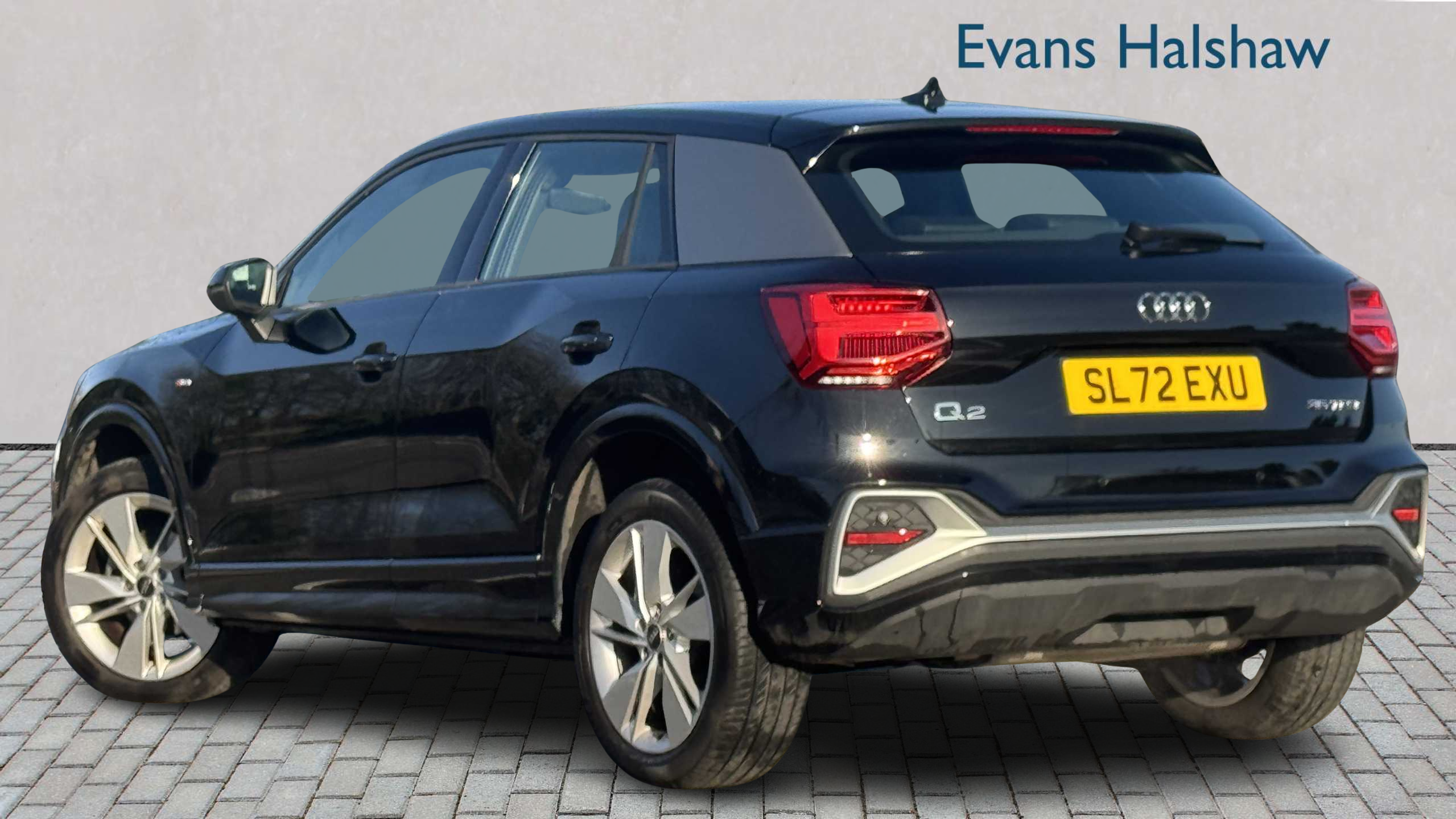 Audi Q2 35 Tfsi S Line S Tronic 2022 SL72EXU Black #2