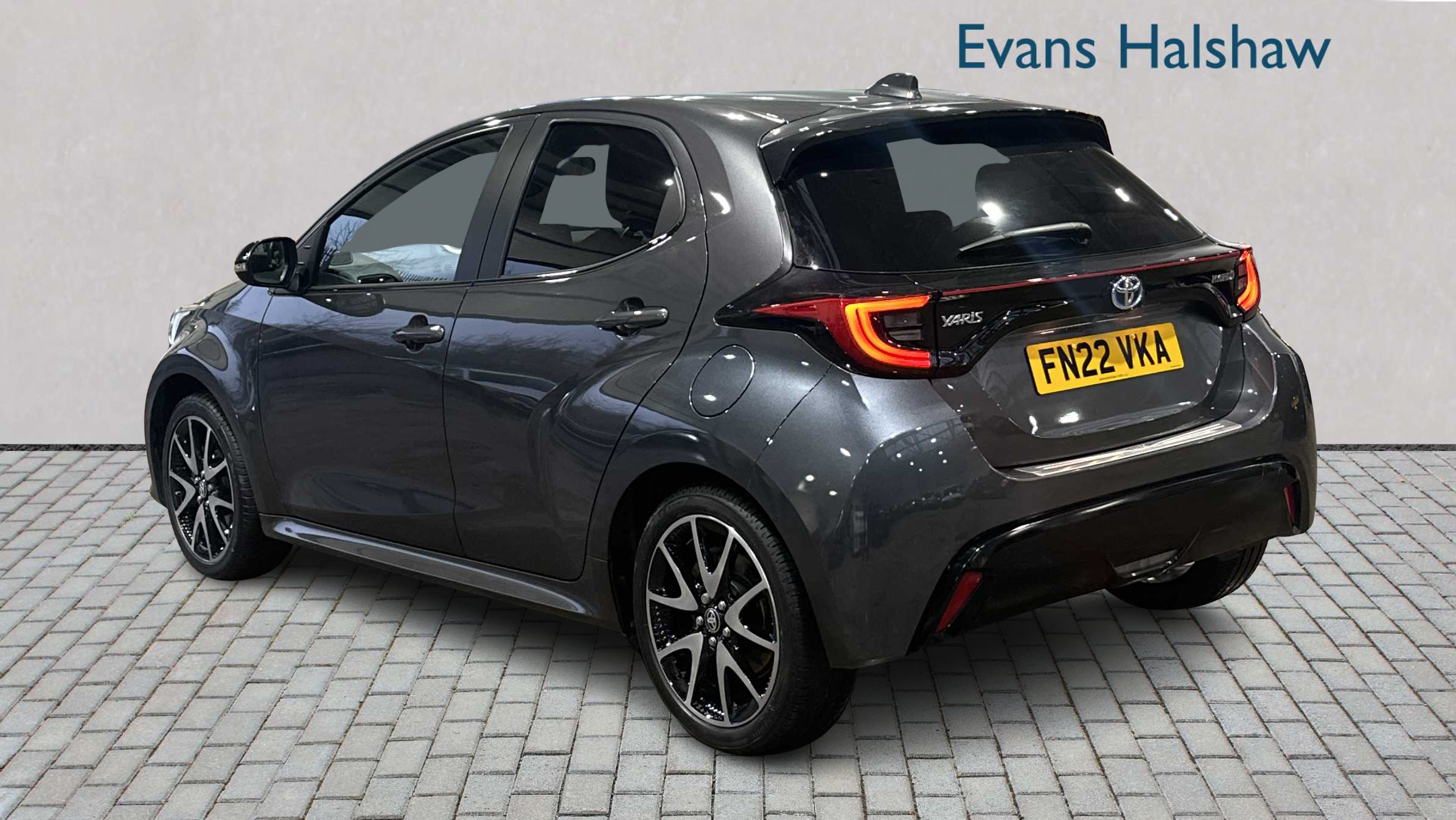Toyota Yaris 1.5 Hybrid Dynamic Cvt 2022 FN22VKA Grey #4