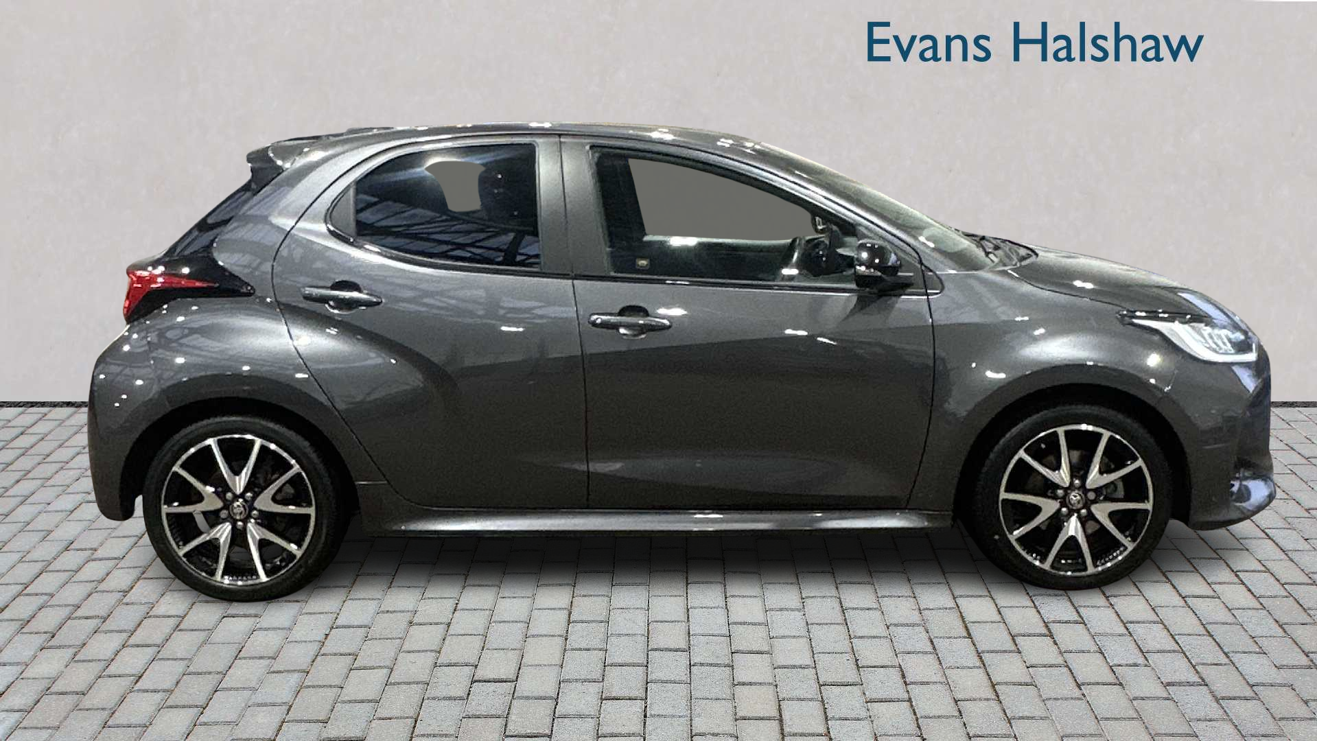 Toyota Yaris 1.5 Hybrid Dynamic Cvt 2022 FN22VKA Grey #6