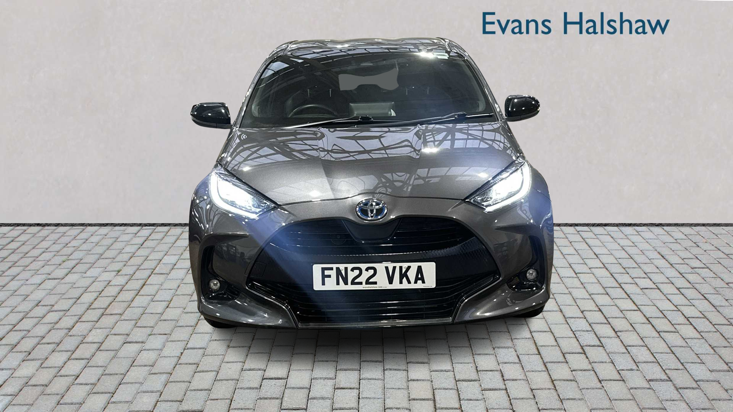 Toyota Yaris 1.5 Hybrid Dynamic Cvt 2022 FN22VKA Grey #2