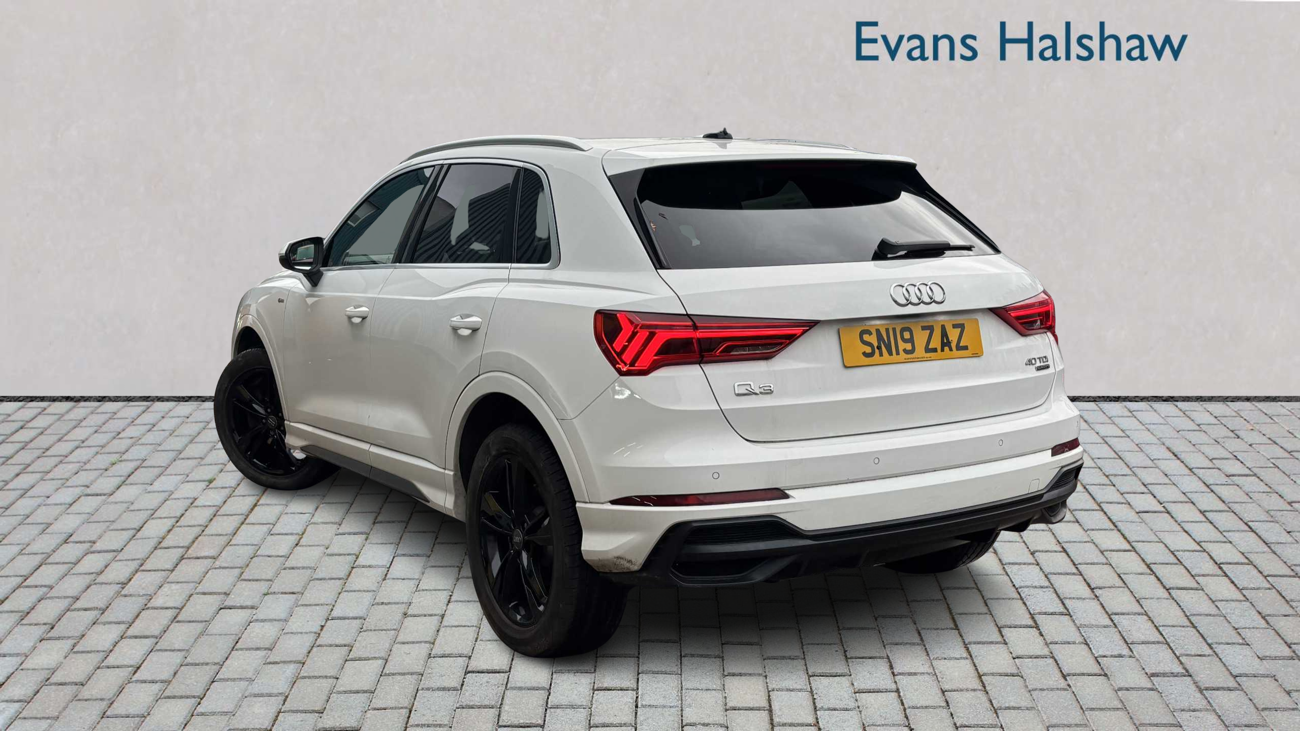 Audi Q3 40 Tdi Quattro S Line S Tronic 2019 SN19ZAZ White #2