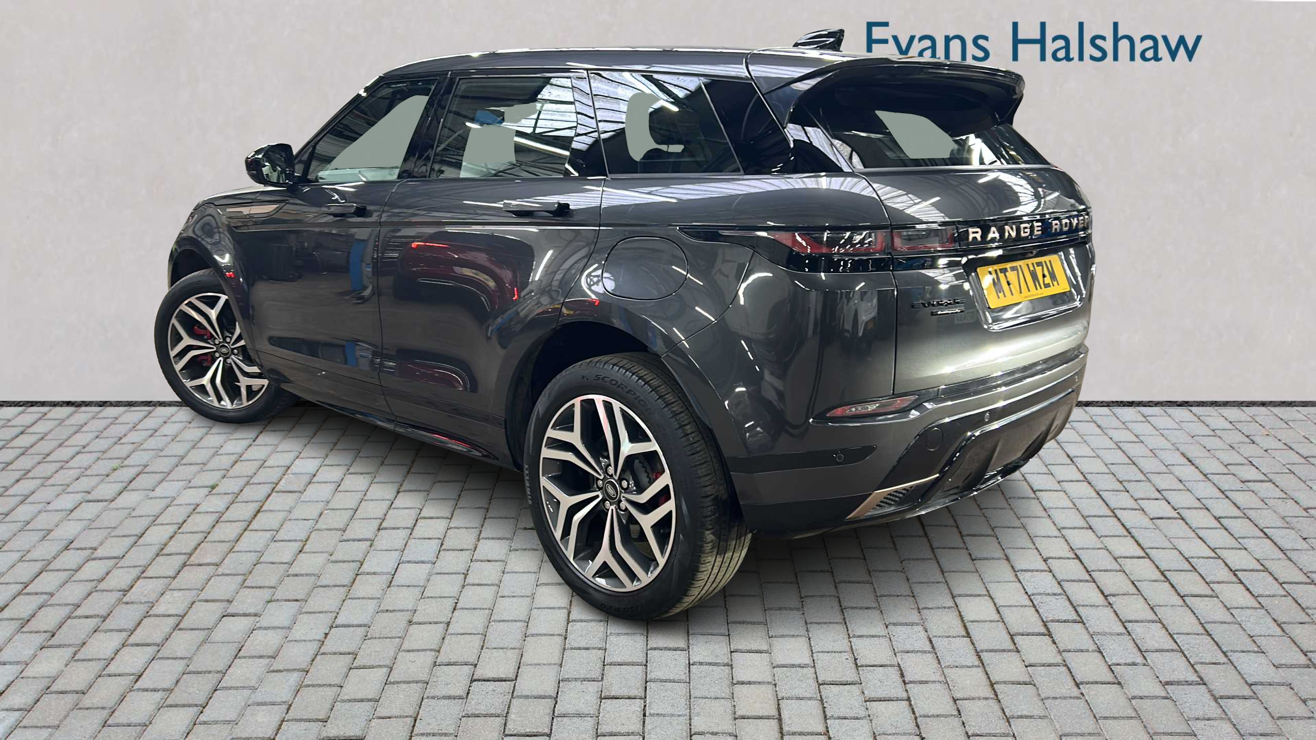 Land Rover Range Rover Evoque 1.5 P300e 2022 MT71WZM Grey #2