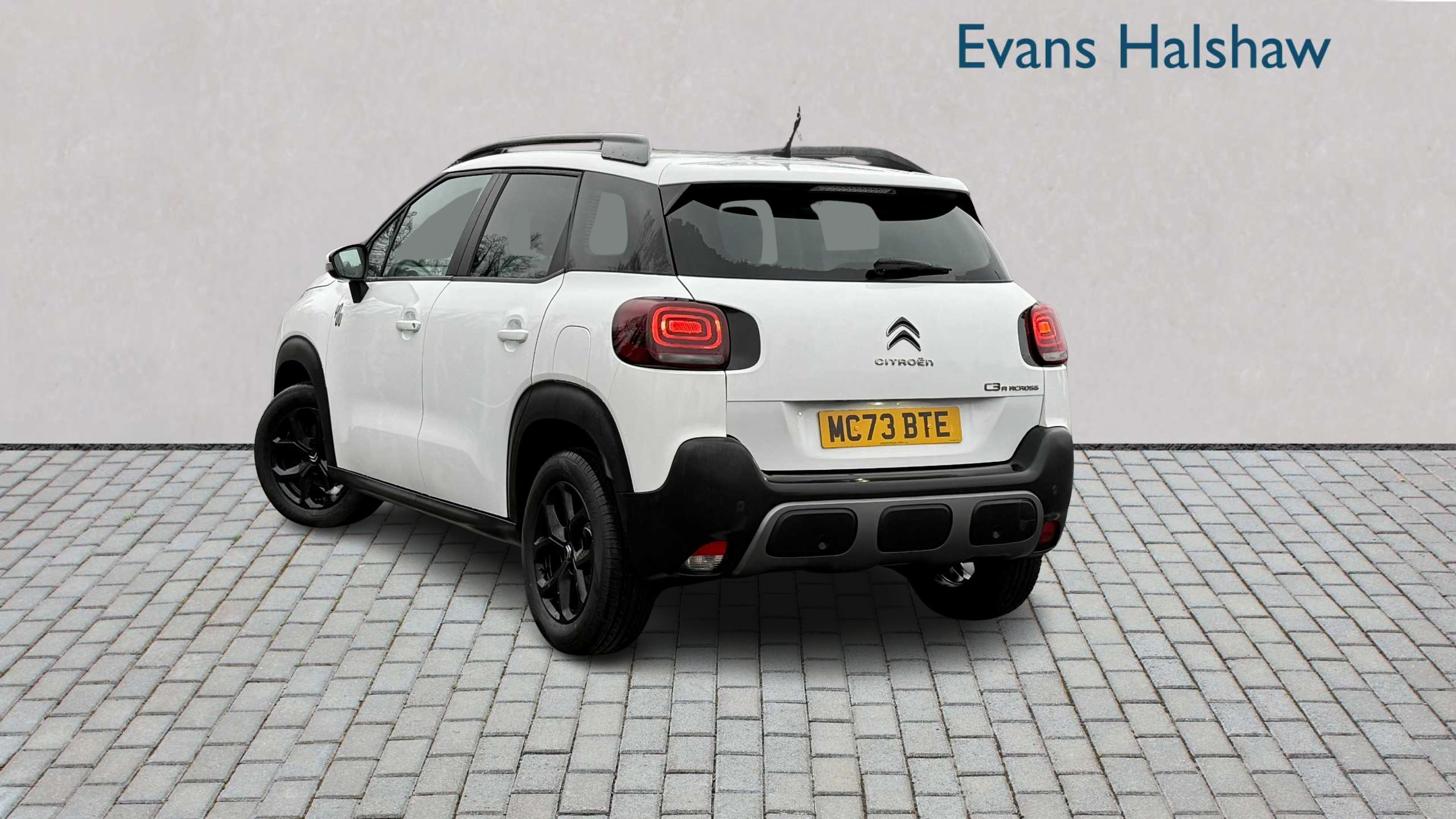 Citroen C3 Aircross 1.2 Puretech 110 You 2023 MC73BTE White #2