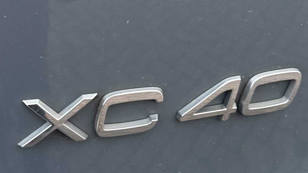Volvo XC40 2.0 B4p R Design Awd 2020 LM70XZV Grey #5