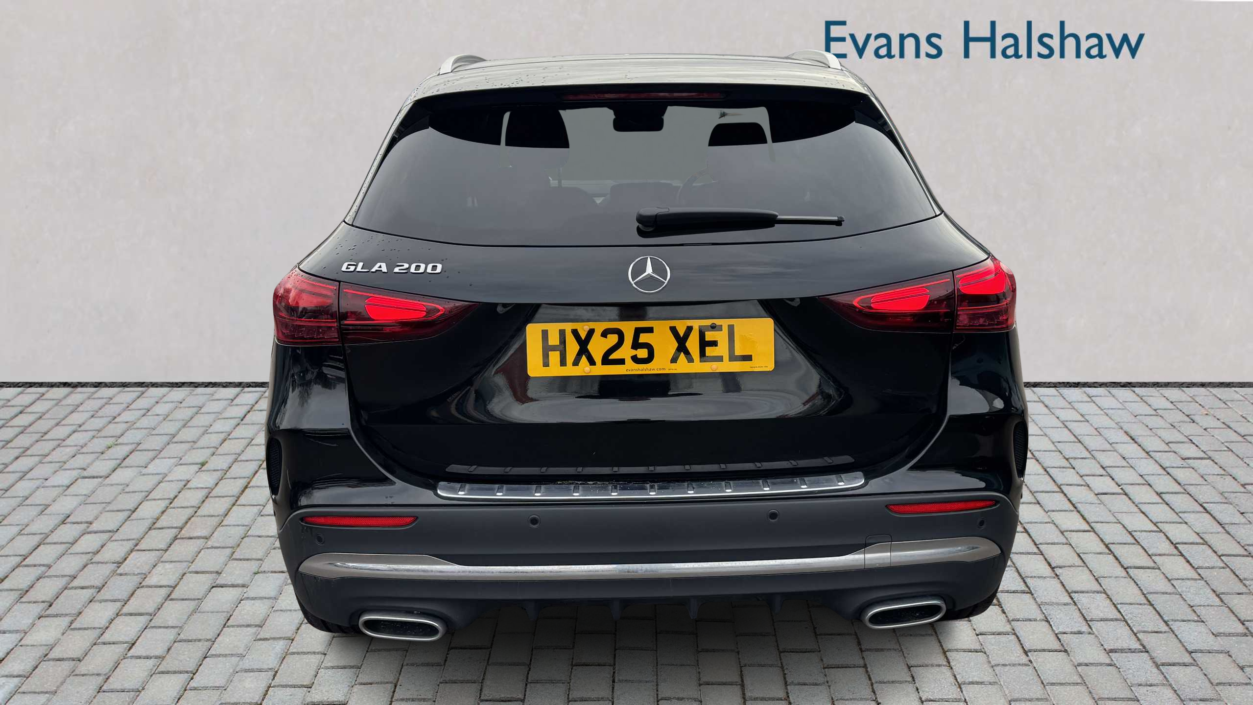 Mercedes-Benz GLA Class 200 Amg Line Executive 2025 HX25XEL Black #5