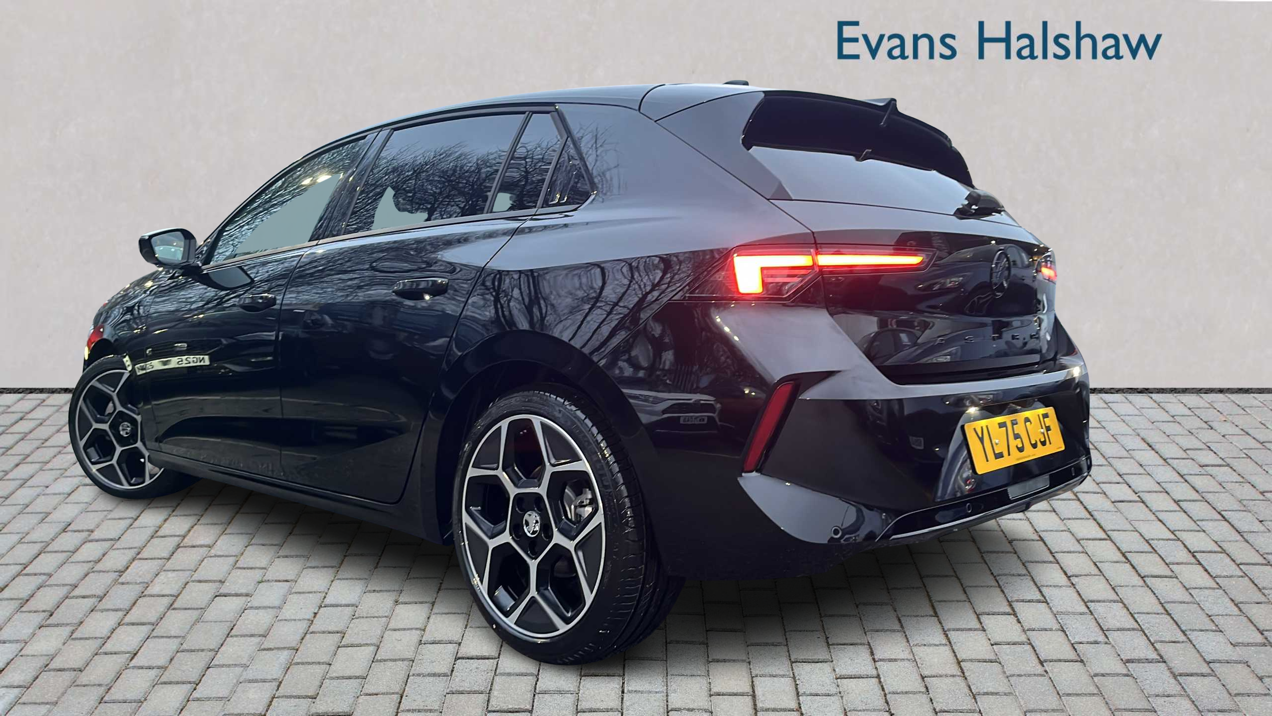 Vauxhall Astra 1.2 Turbo 130 Ultimate 2025 Black #3