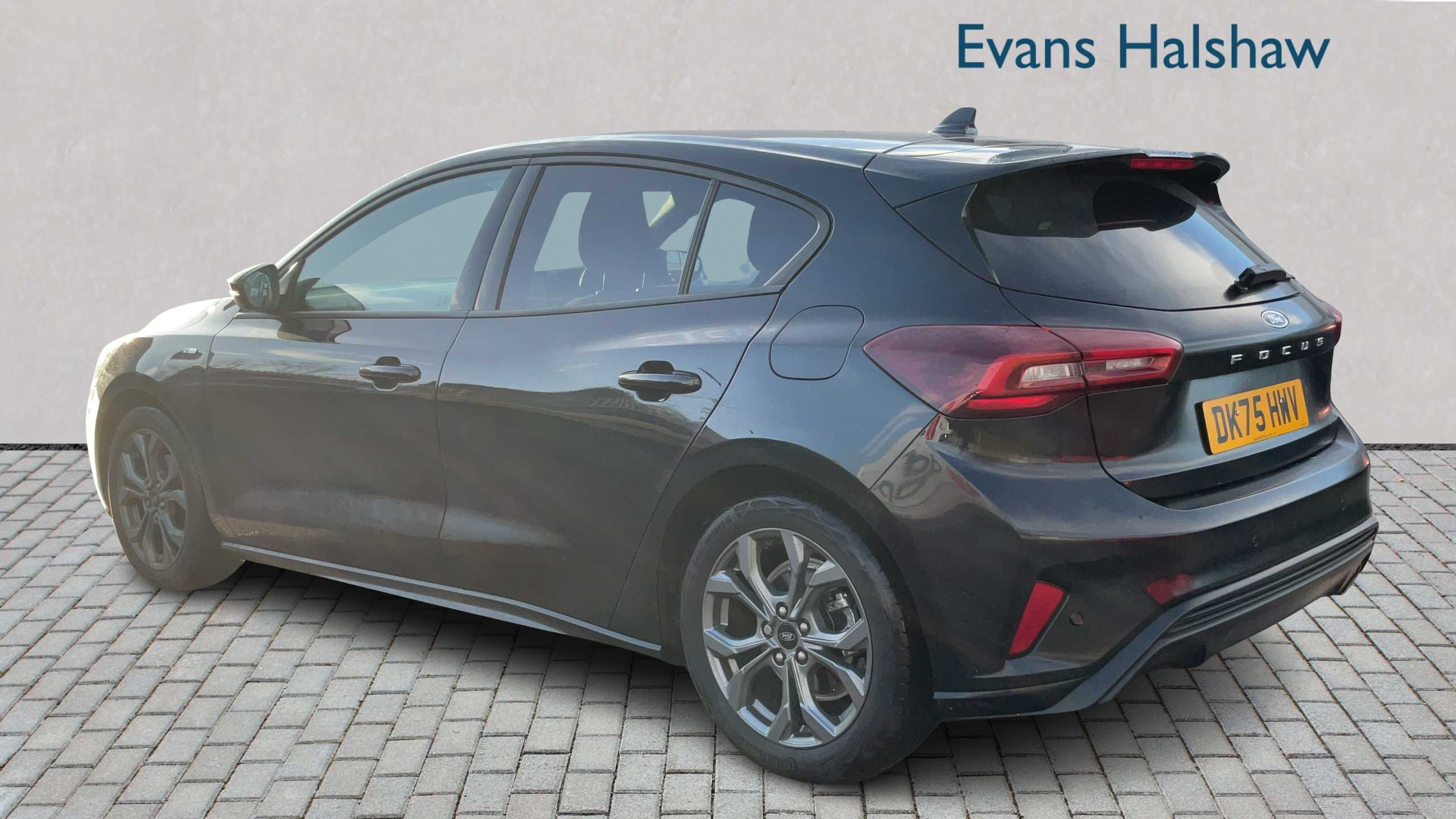 Ford Focus 1.0 Ecoboost Hybrid Mhev St-line 2025 DK75HWV Black #2