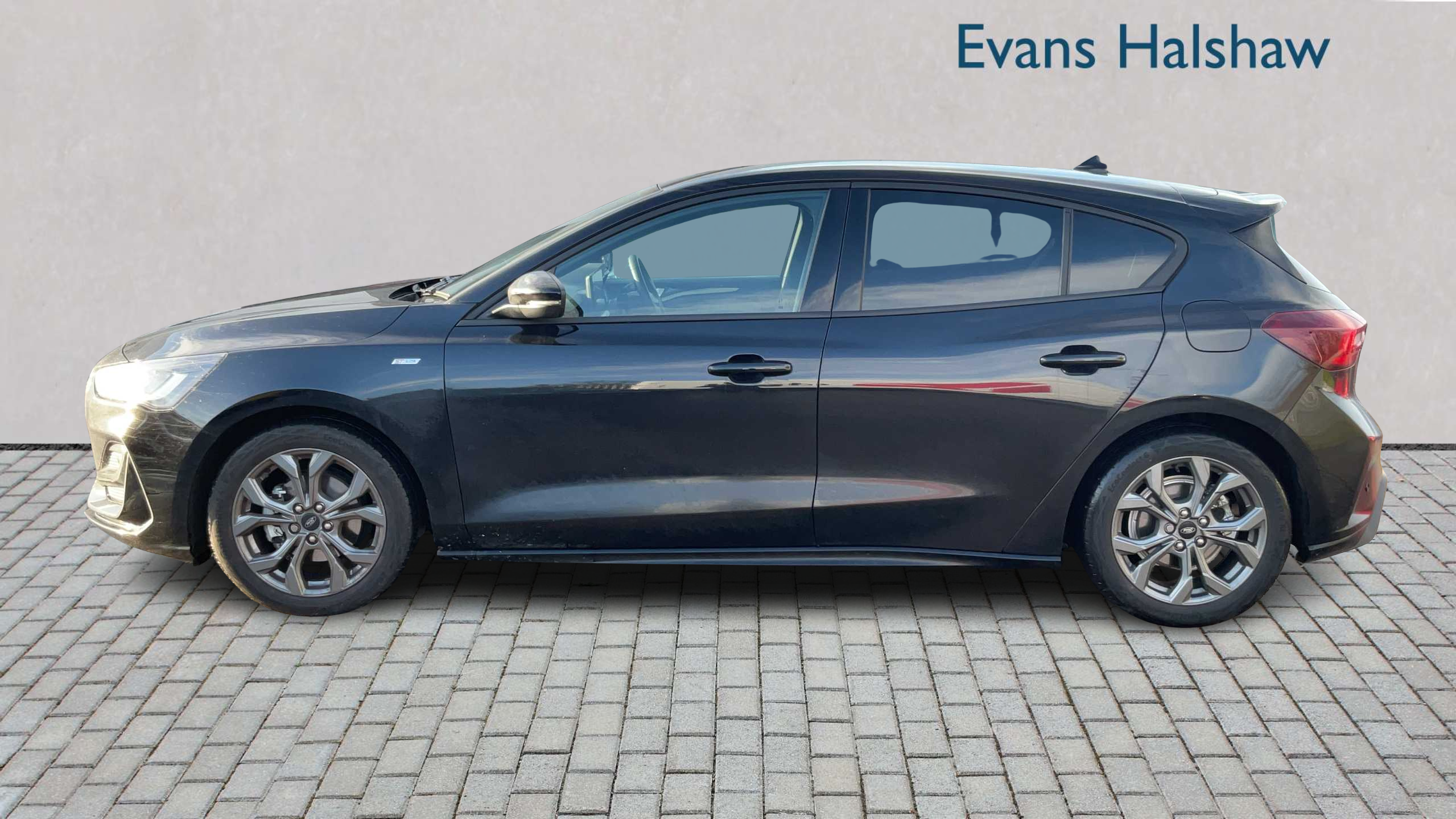 Ford Focus 1.0 Ecoboost Hybrid Mhev St-line 2025 DK75HWV Black #3