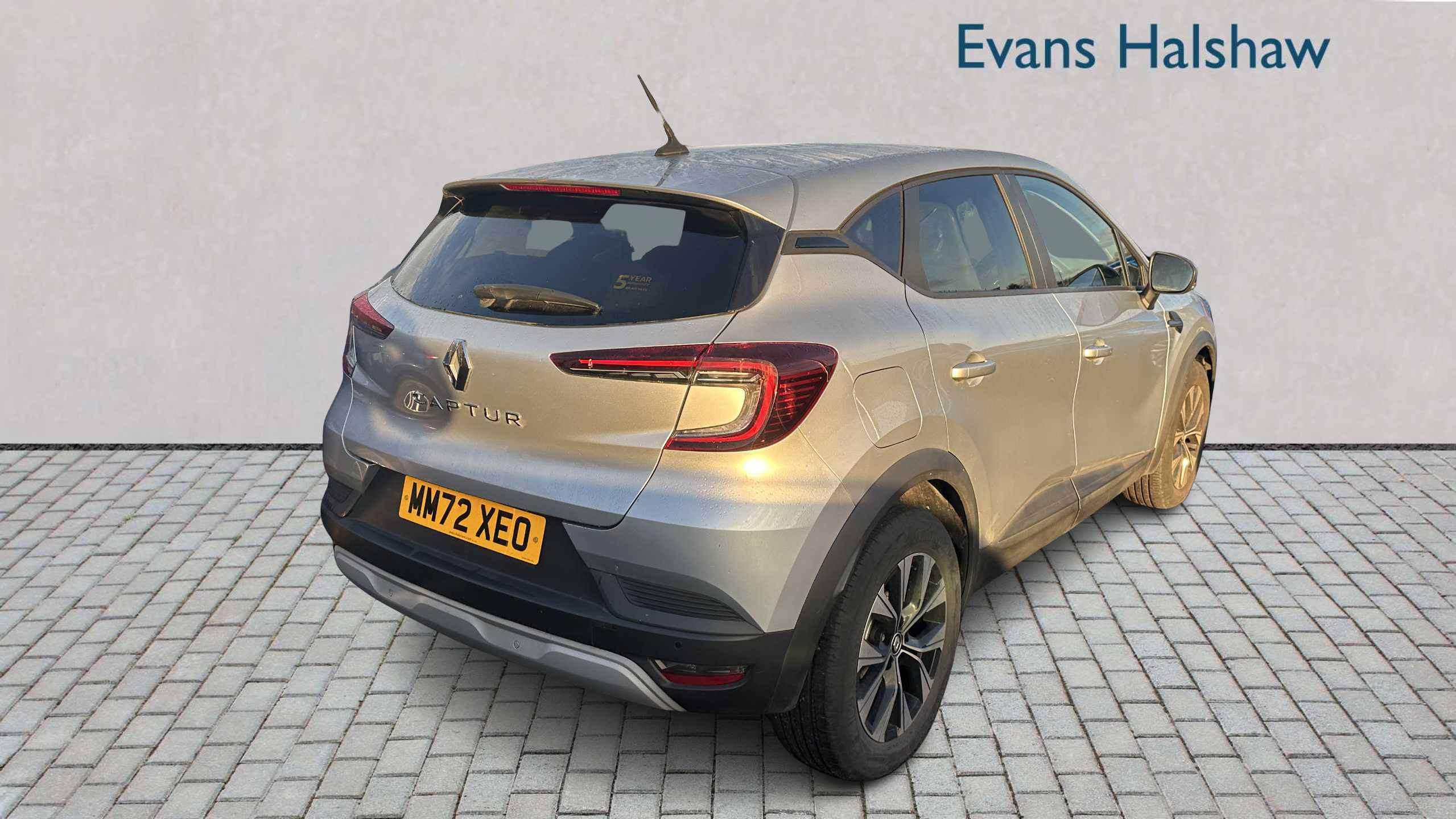 Renault Captur 1.3 Mild Hybrid 140 Evolution 2022 MM72XEO Grey #6
