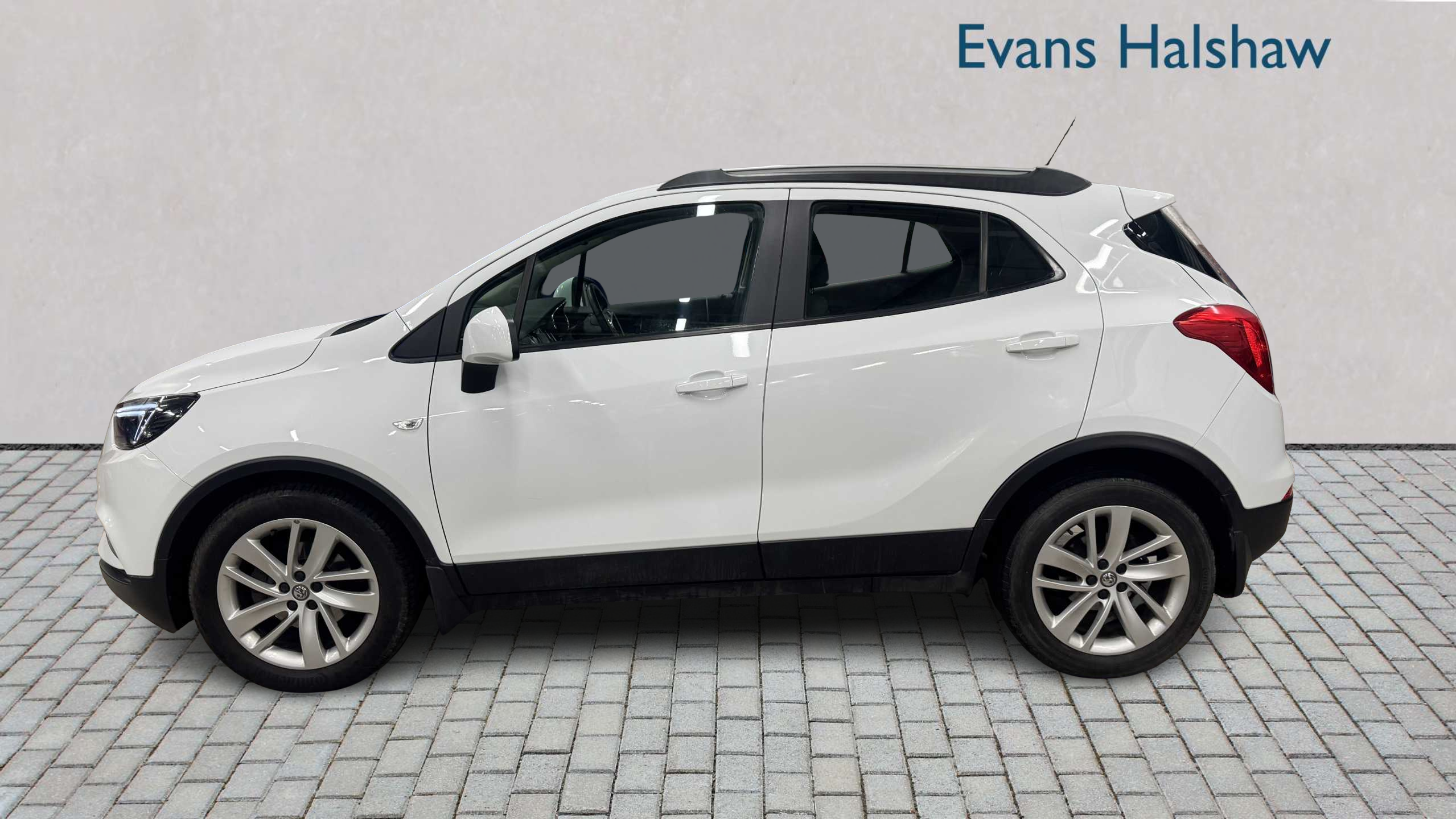Vauxhall Mokka X 1.4T Active 2017 MW67ZVT White #4