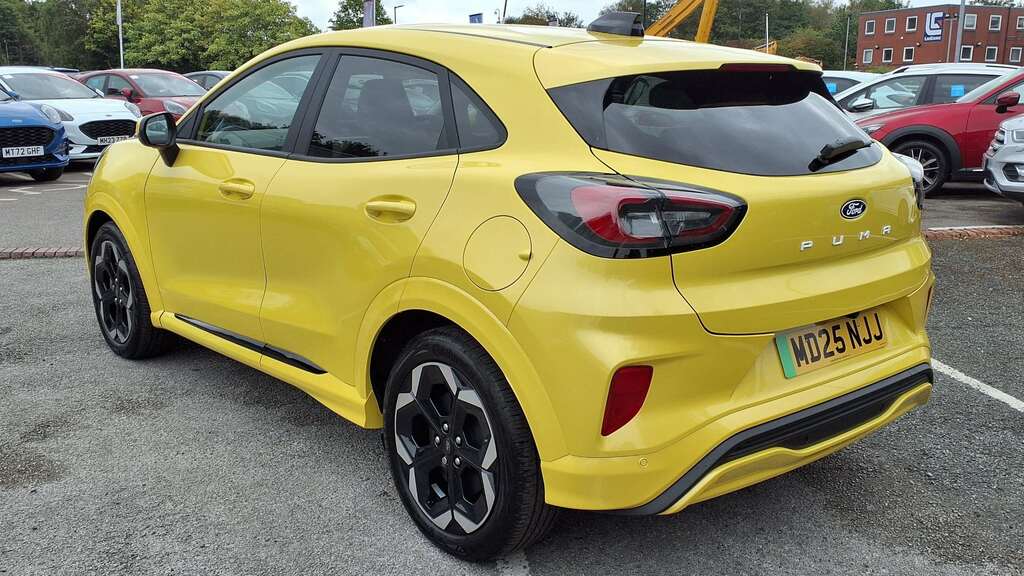 Ford Puma 123Kw Premium 43Kwh 2025 MD25NJJ Yellow #5