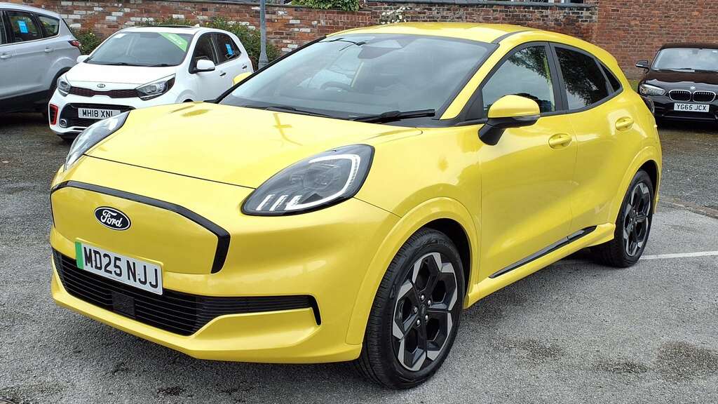 Ford Puma 123Kw Premium 43Kwh 2025 MD25NJJ Yellow #3