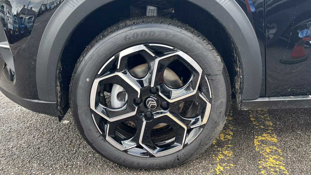 Citroen C3 1.2 Hybrid 110 Plus E-dcs6 2025 Black #6