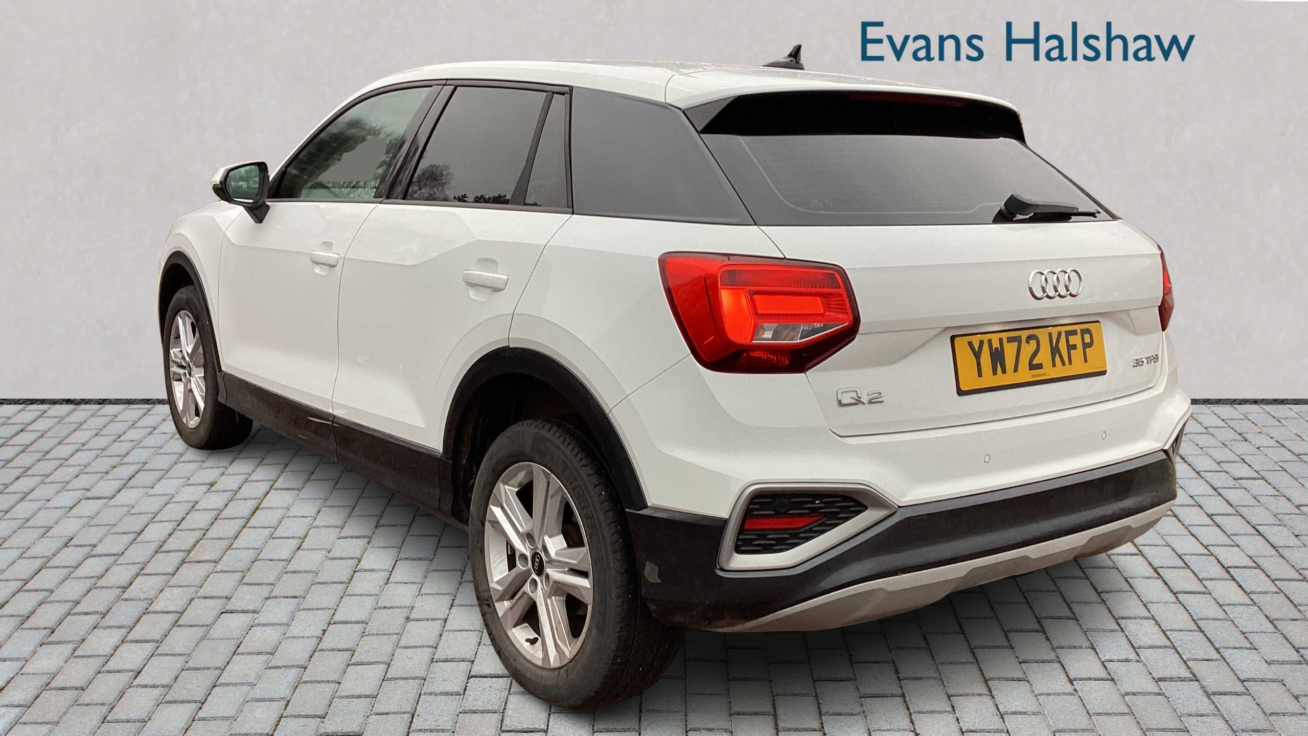 Audi Q2 35 Tfsi Sport S Tronic 2023 YW72KFP White #4