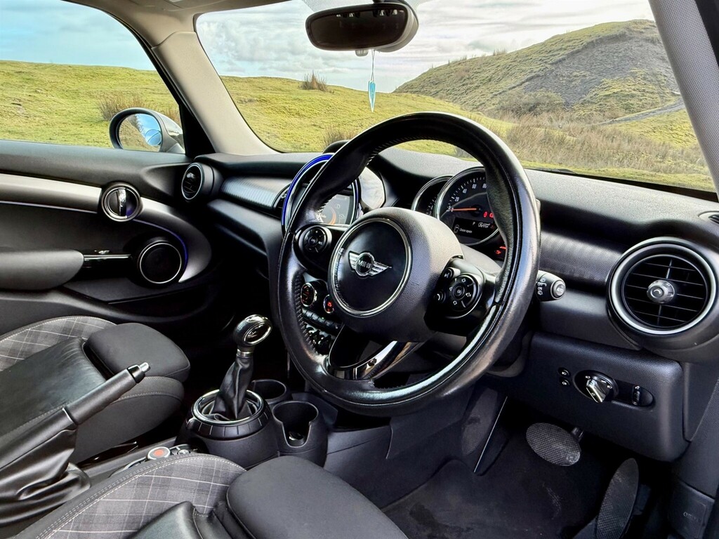 Mini Hatch 1.5 Cooper Euro 6 Ss LS15FPY Grey #2