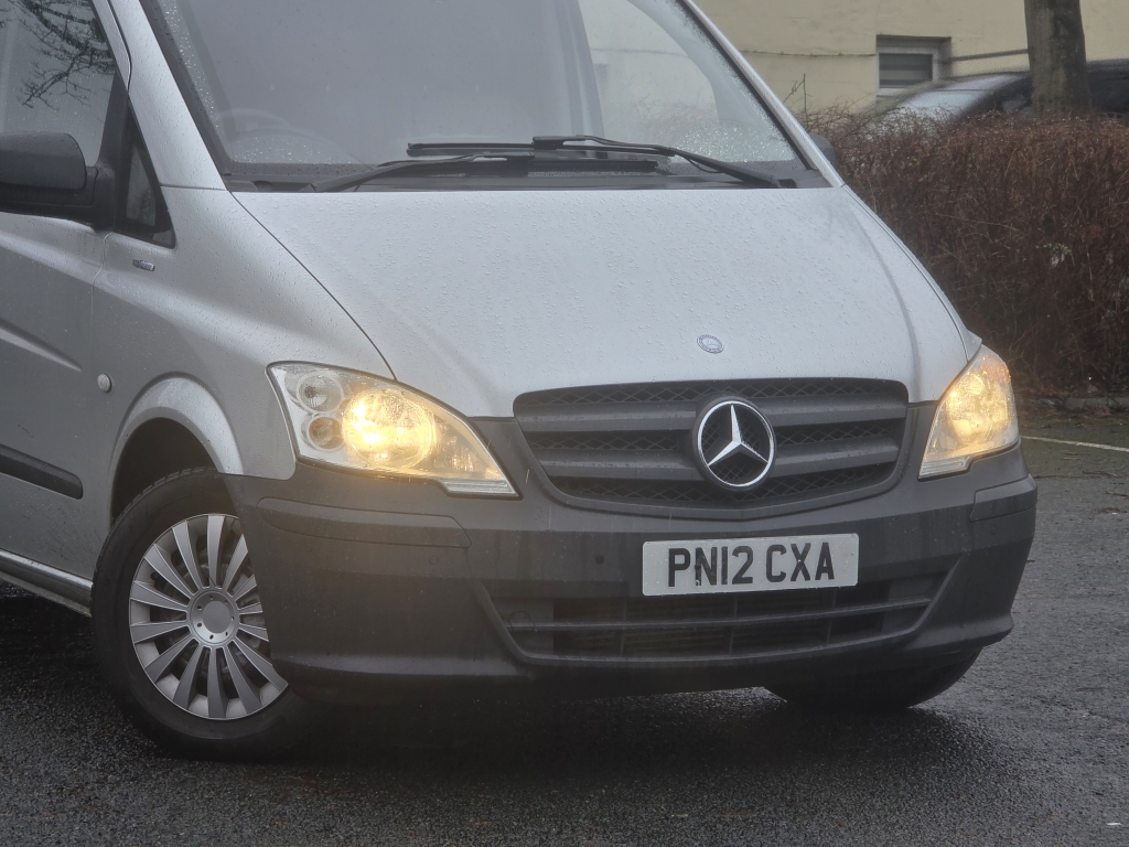 Mercedes-Benz Vito 2.1 113 Cdi Silver #2