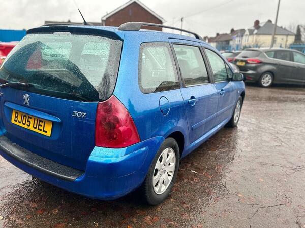 Peugeot 307 SW 1.6 Hdi Se Grey #5