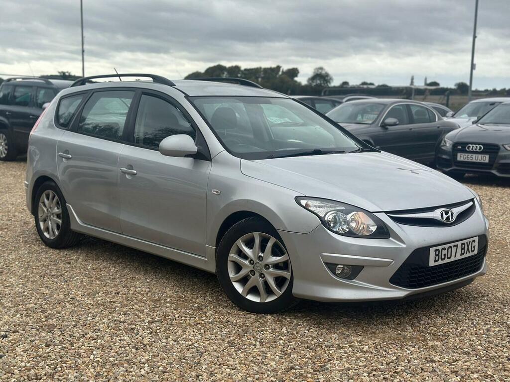 Hyundai I30 Estate 1.6 Crdi Comfort Euro 4 201111 Silver