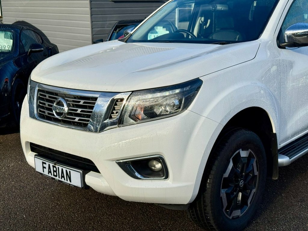 Nissan Navara 2.3L Tekna HJ71YEU White #6