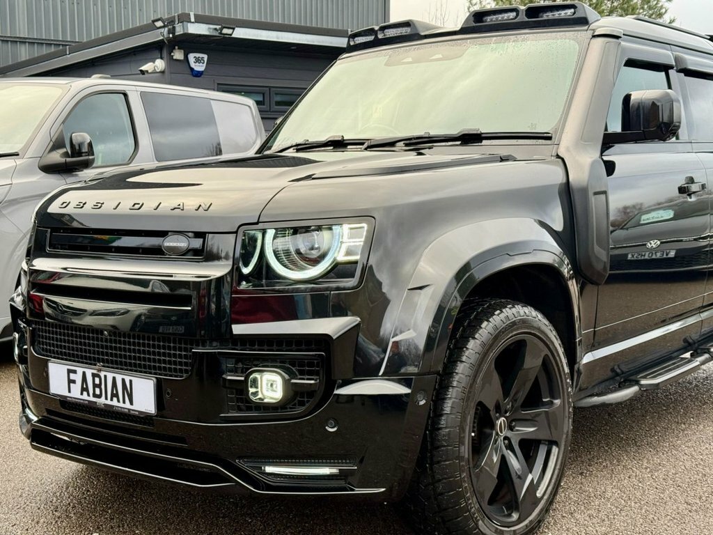 Land Rover Defender 3L Se Black #6
