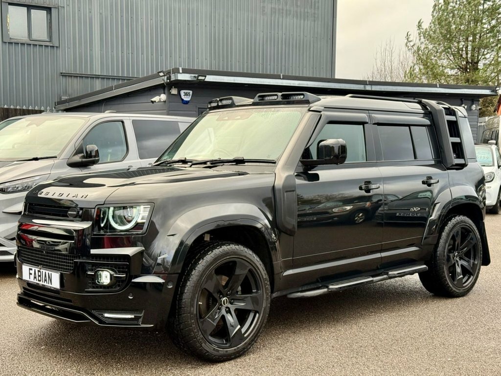 Land Rover Defender 3L Se Black #5