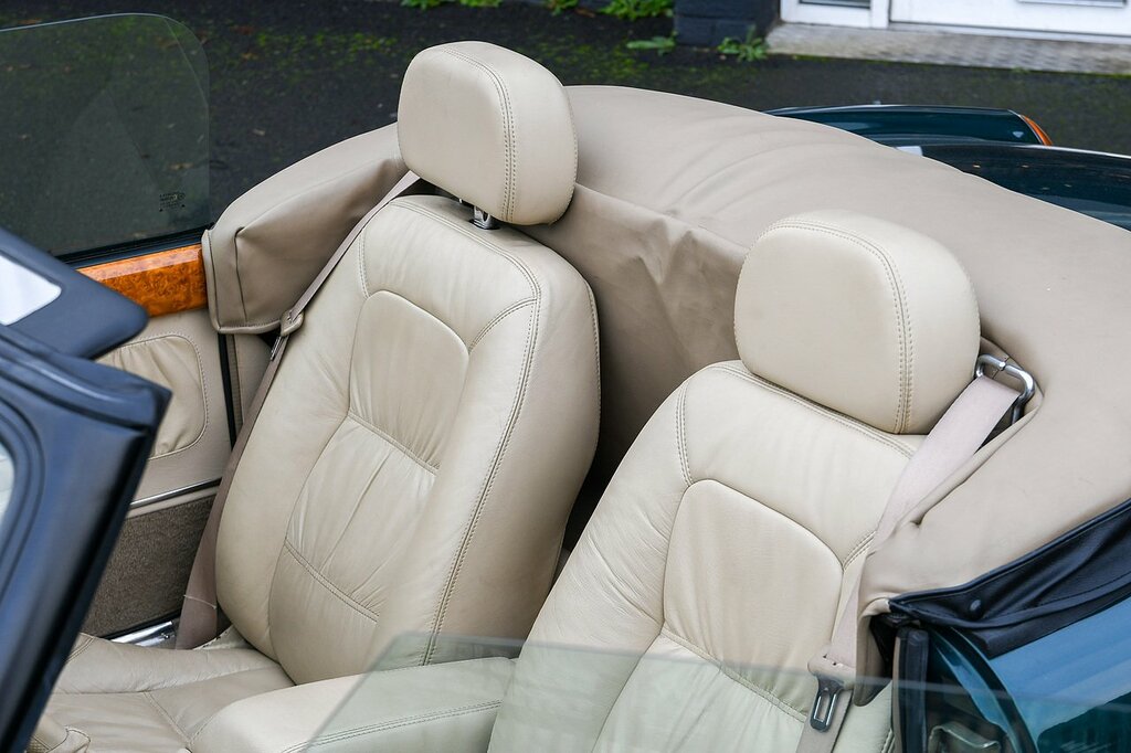 MG RV8 Convertible 3.9 1994L  #17