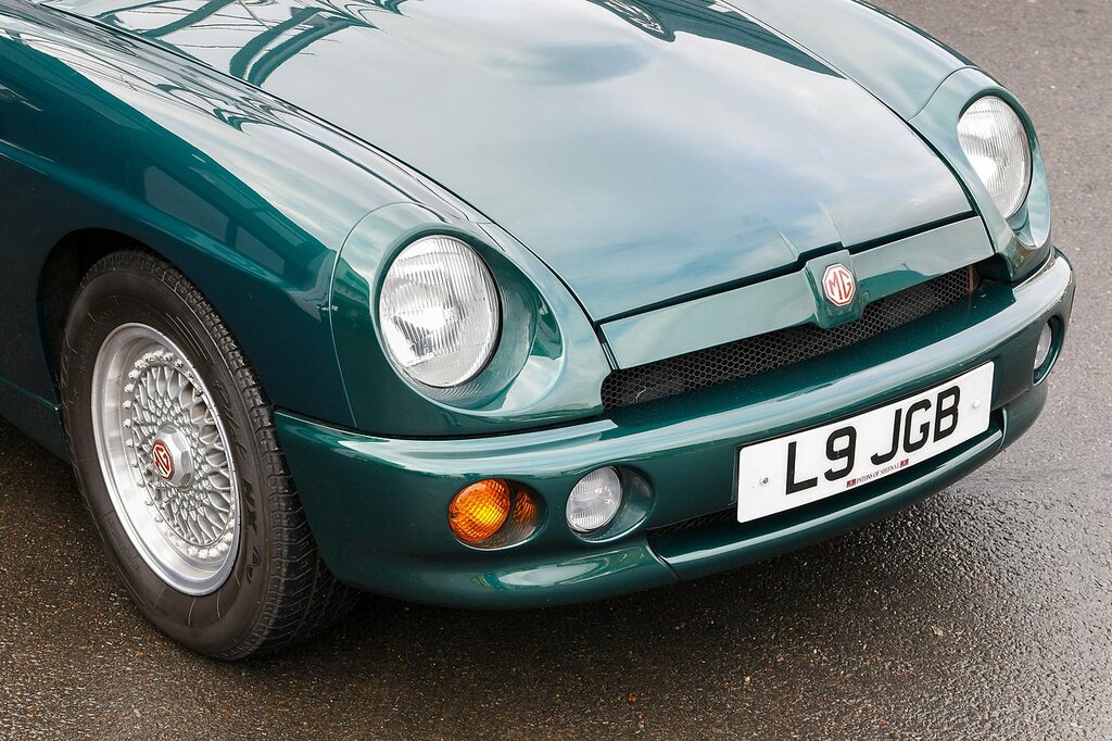 MG RV8 Convertible 3.9 1994L  #25