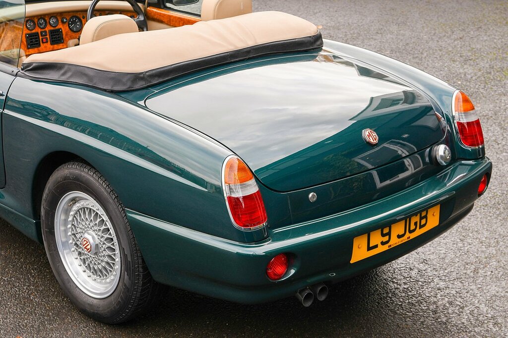 MG RV8 Convertible 3.9 1994L  #26