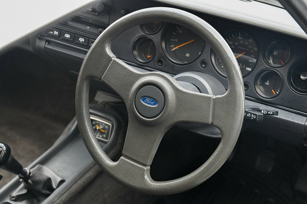 Ford Capri 2.8 Fastback  #10