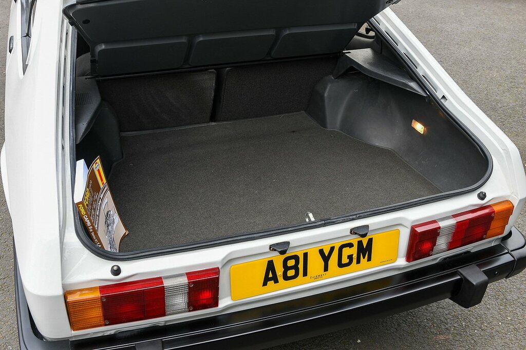 Ford Capri 2.8 Fastback  #23