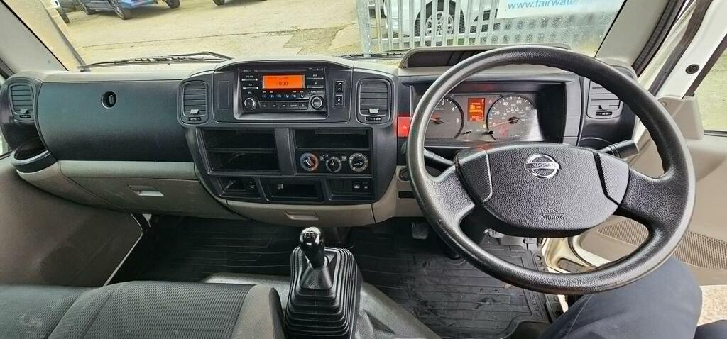 Nissan NT400 2.5L Null White #14