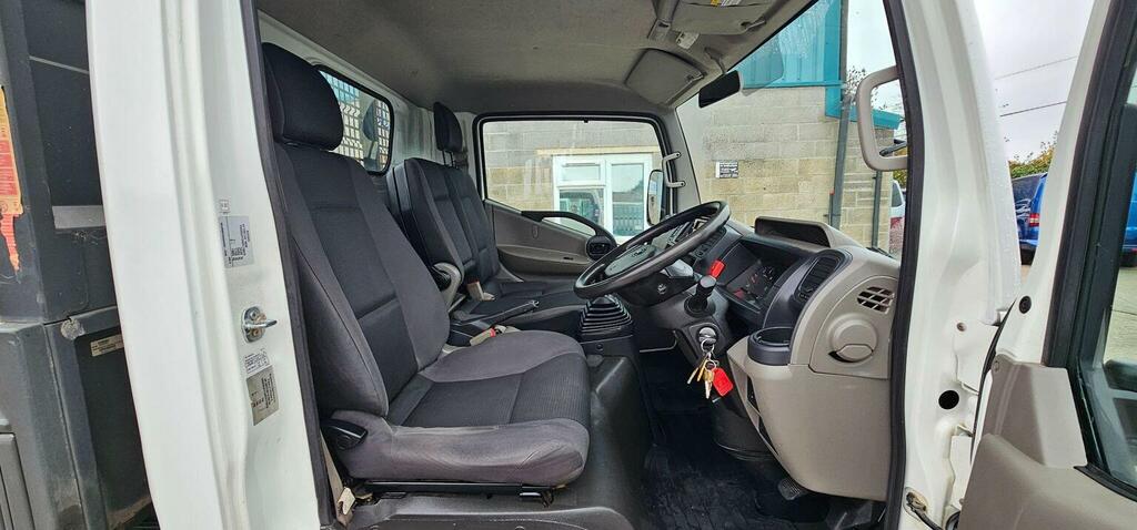 Nissan NT400 2.5L Null White #11