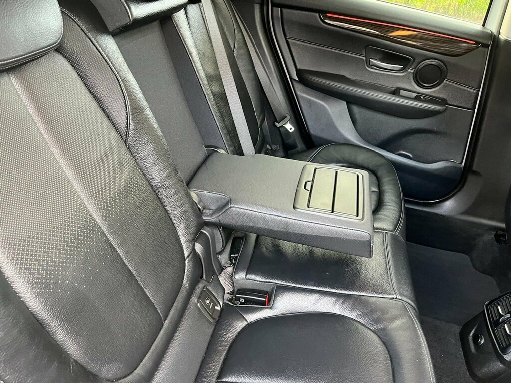 BMW 2 Series 218I Luxury #4