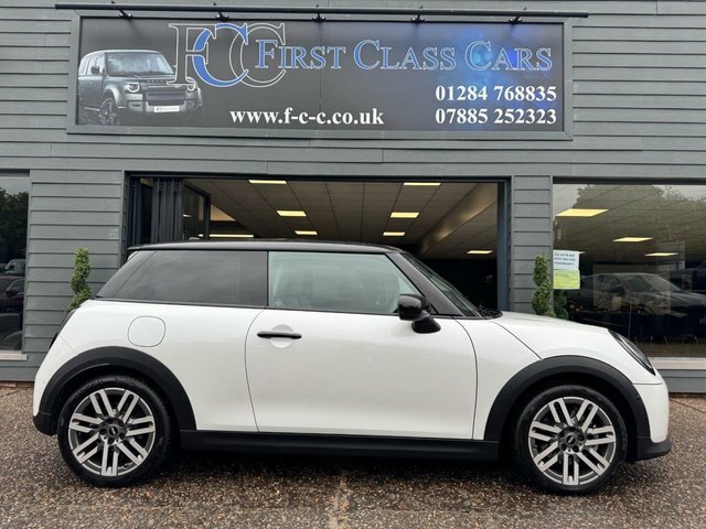 Mini Hatch Cooper 1.5C Classic Hatchback Steptroni NA74JHZ White #3