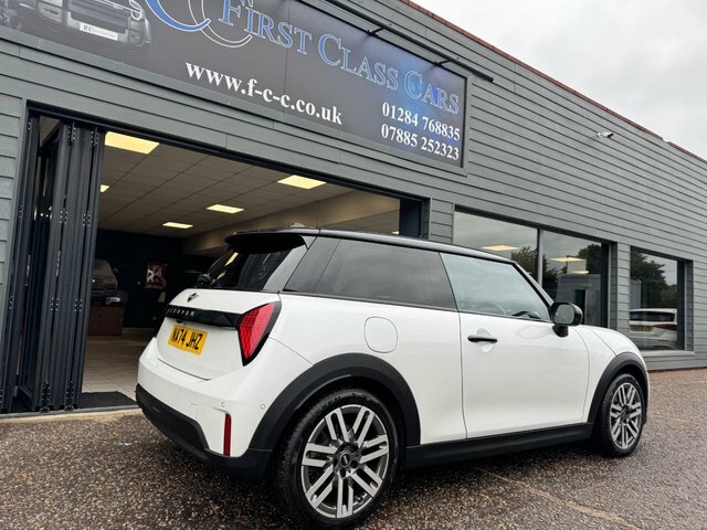 Mini Hatch Cooper 1.5C Classic Hatchback Steptroni NA74JHZ White #6
