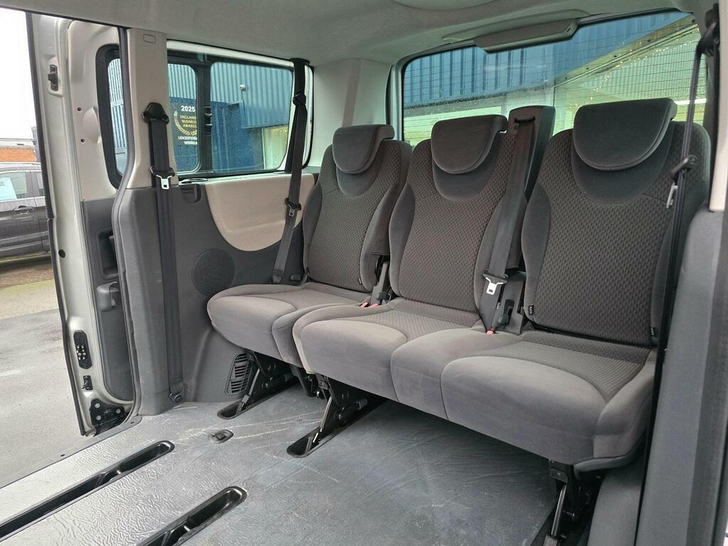 Peugeot Expert Tepee Mpv 2.0 Hdi Leisure L1 56 Seats 201313 Silver #4