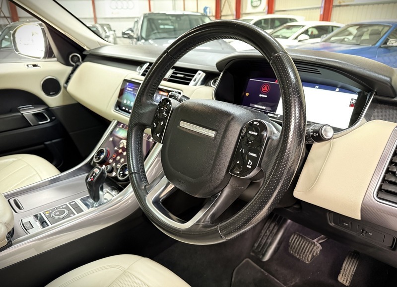 Land Rover Range Rover Sport Sdv6 Hse FL18NCU Black