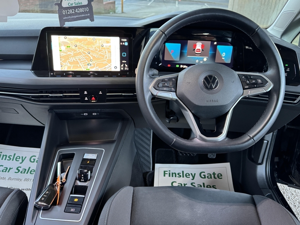 Volkswagen Golf 1.5 Style Etsi Dsg PY70DCX Black #2