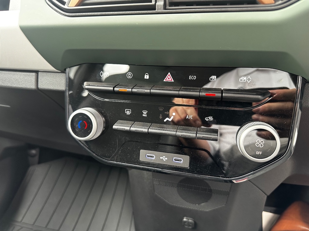 Dacia 27Kwh Extreme 65 48Kw #26