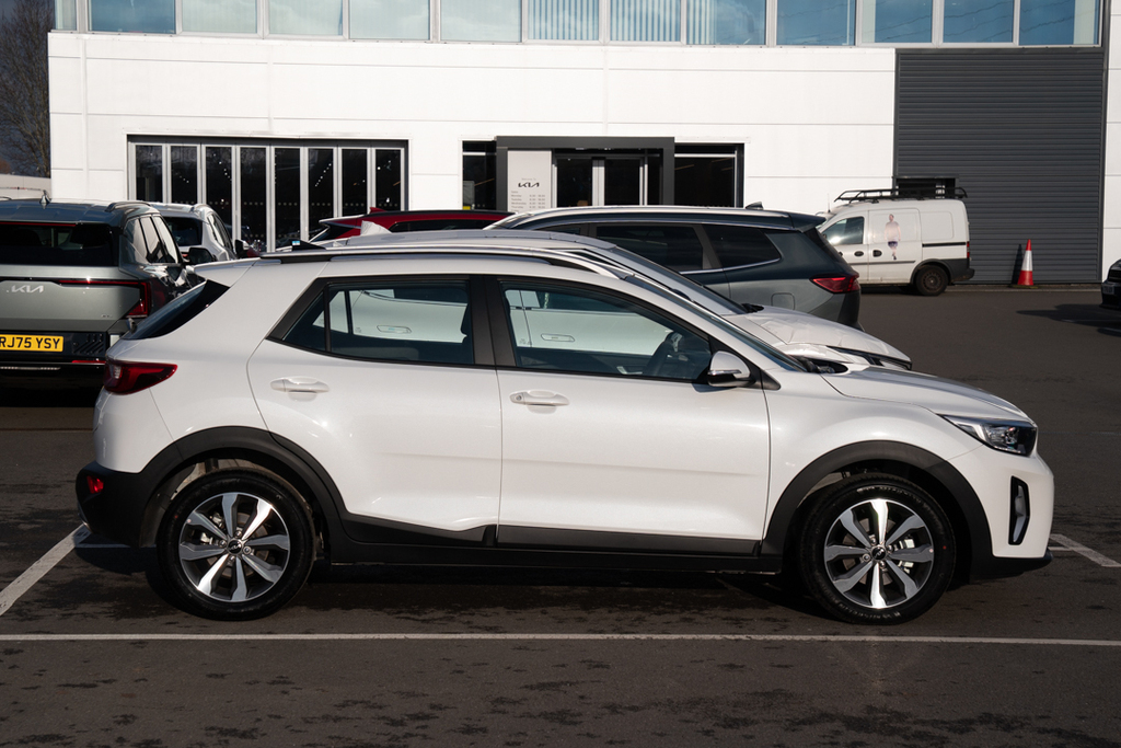 Kia Stonic 1.0T Gdi 98 2 RF75EUN White #4