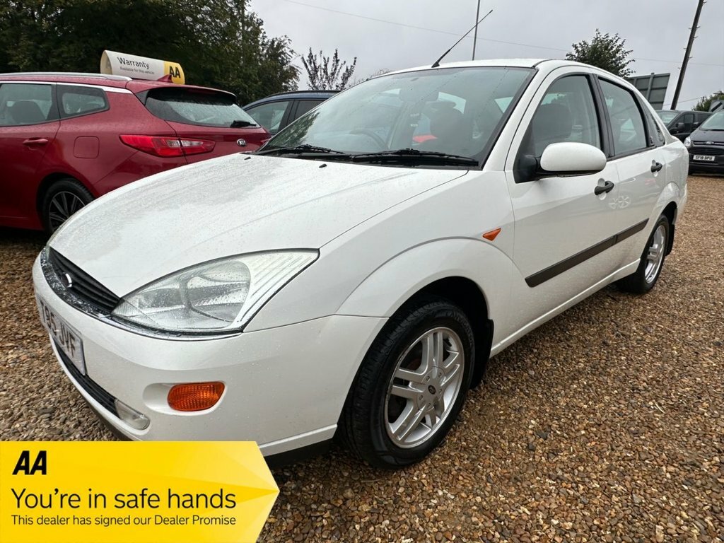 Ford Focus Ghia Red #1