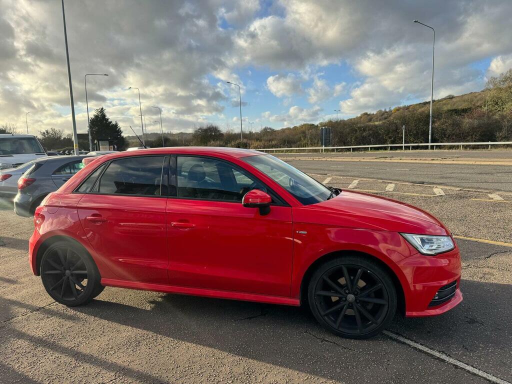Audi A1 Hatchback 1.4 Tfsi Cod Black Edition Sportback Eur DA66CVT Red #4
