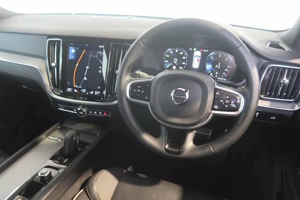 Volvo V60 2L R-design BD71HLN Black #4