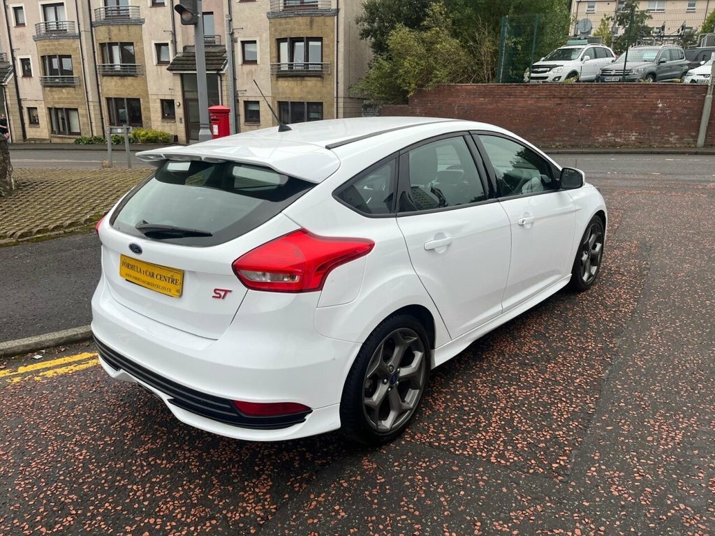 Ford Focus 2L St-1 BN65XWV White #2
